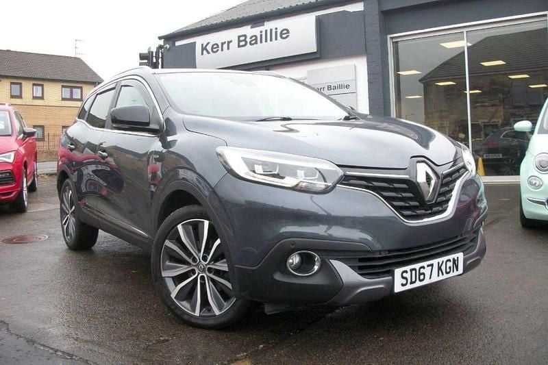 Grey Used 2017 Renault Kadjar Signature SUV | £7,995 (Fair price) - Image 1/4