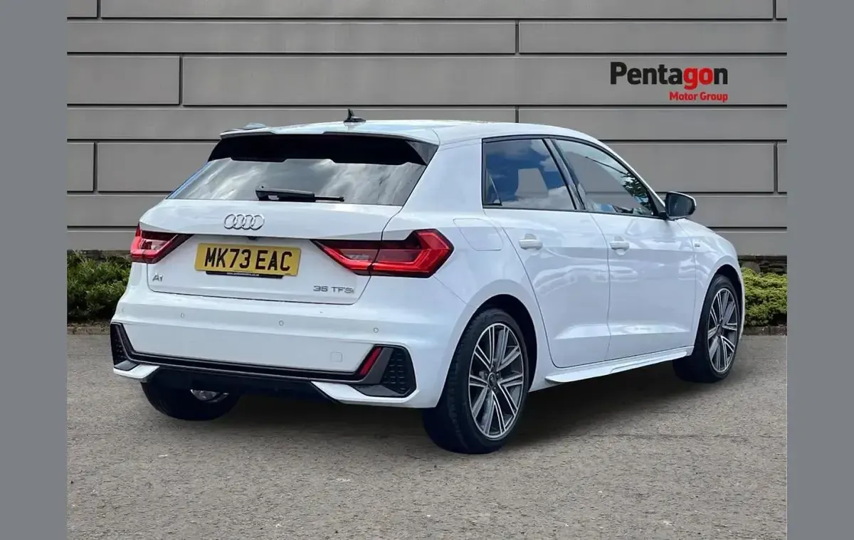 Used Audi A1 S-Line 147 HP (108 kW) 2023 White SUV