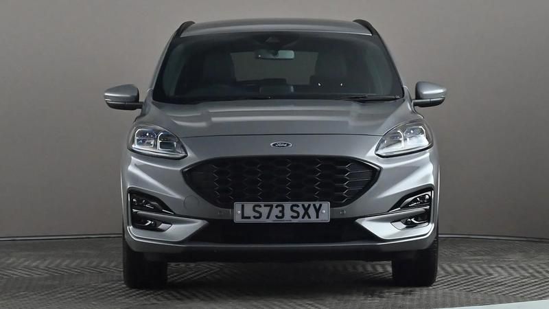 Used Ford Kuga ST-Line 225 HP (165 kW) 2023 Silver SUV