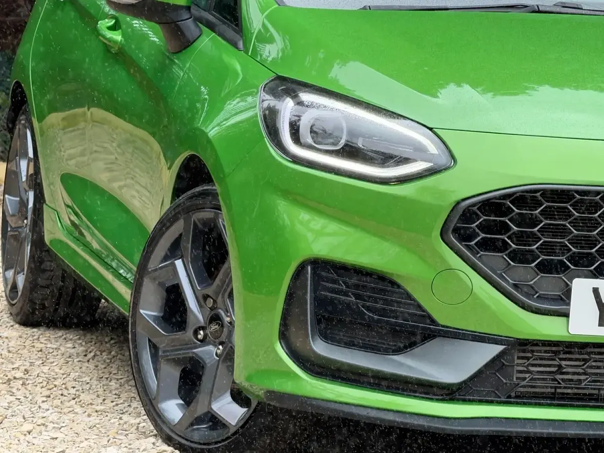 Used Ford Fiesta Performance Edition 200 HP (147 kW) 2022 Green Hatchback