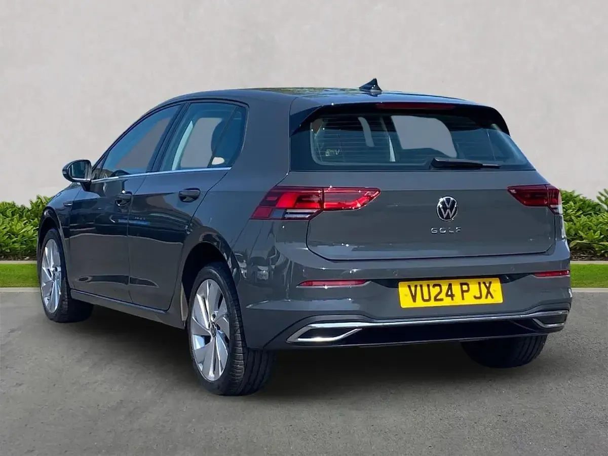 Used VW Golf VIII Style 130 HP (95 kW) 2024 Grey Hatchback