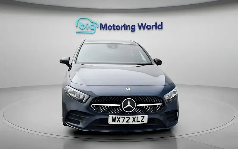 Used Mercedes A180 Executive 136 HP (100 kW) 2022 Blue Hatchback
