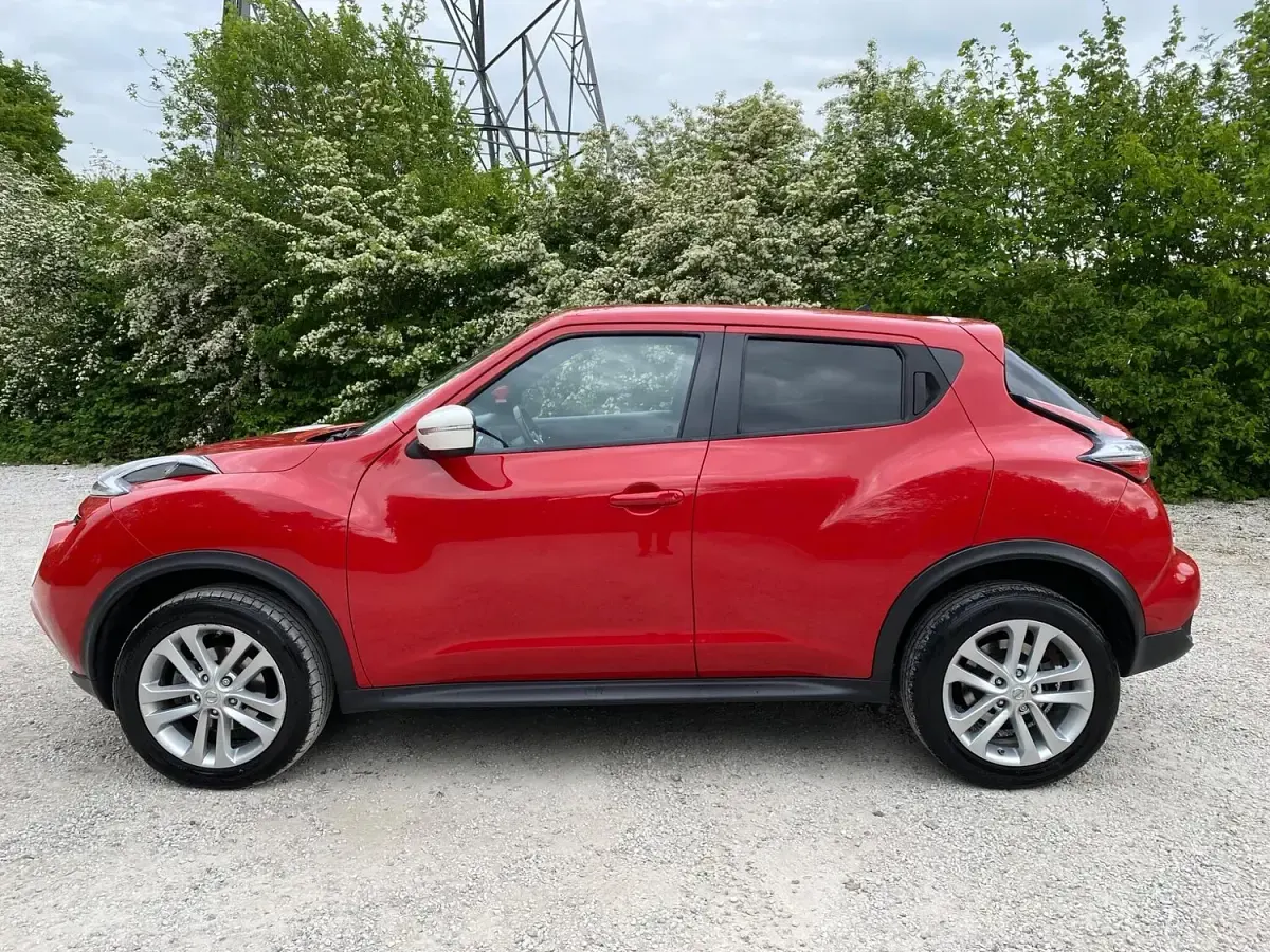 Used Nissan Juke Acenta Premium 115 HP (84 kW) 2015 Red SUV