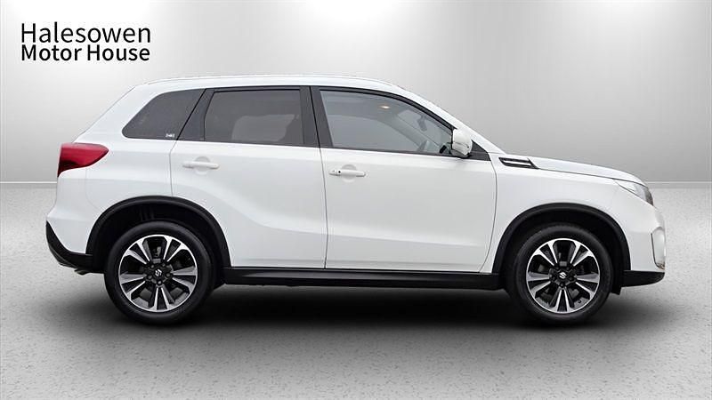 Used Suzuki Vitara SZ5 129 HP (94 kW) 2020 White SUV