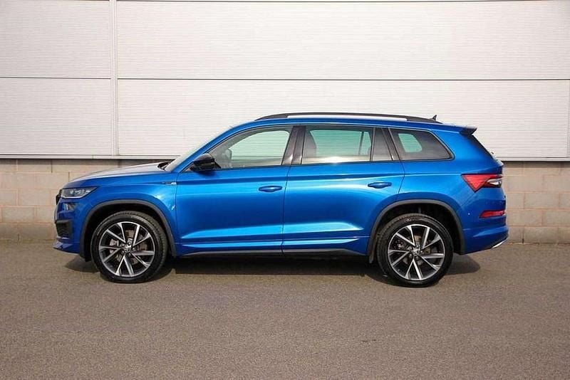 Used Skoda Kodiaq SportLine 196 HP (144 kW) 2024 Race blue metallic SUV