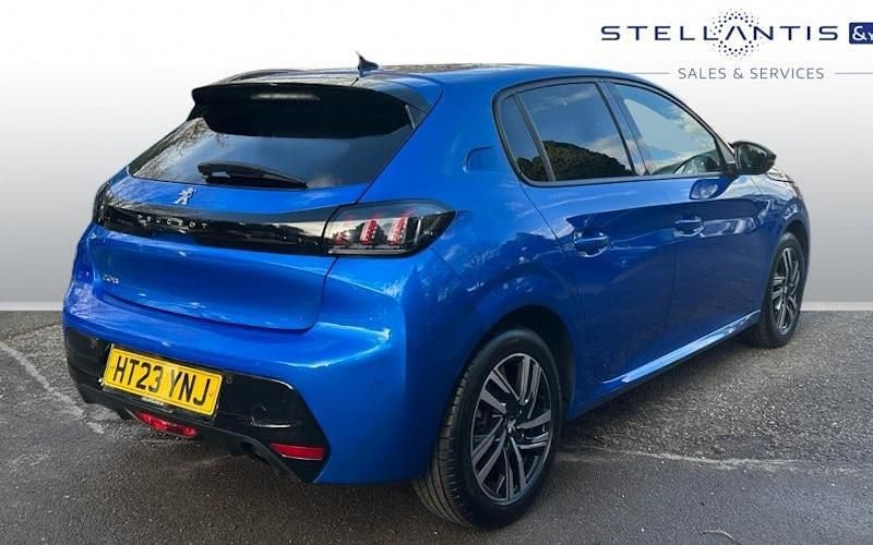 Used Peugeot 208 Allure+ 102 HP (75 kW) 2023 Blue Hatchback