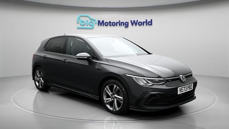 Used VW Golf VIII R-line 148 HP (108 kW) 2024
