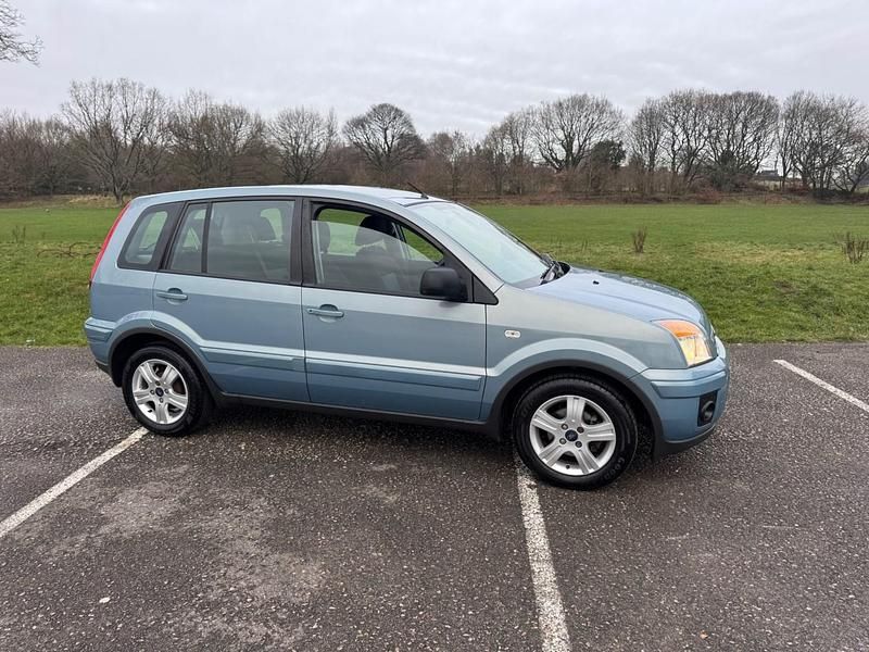 Used Ford Fusion Zetec 2010 Blue Hatchback