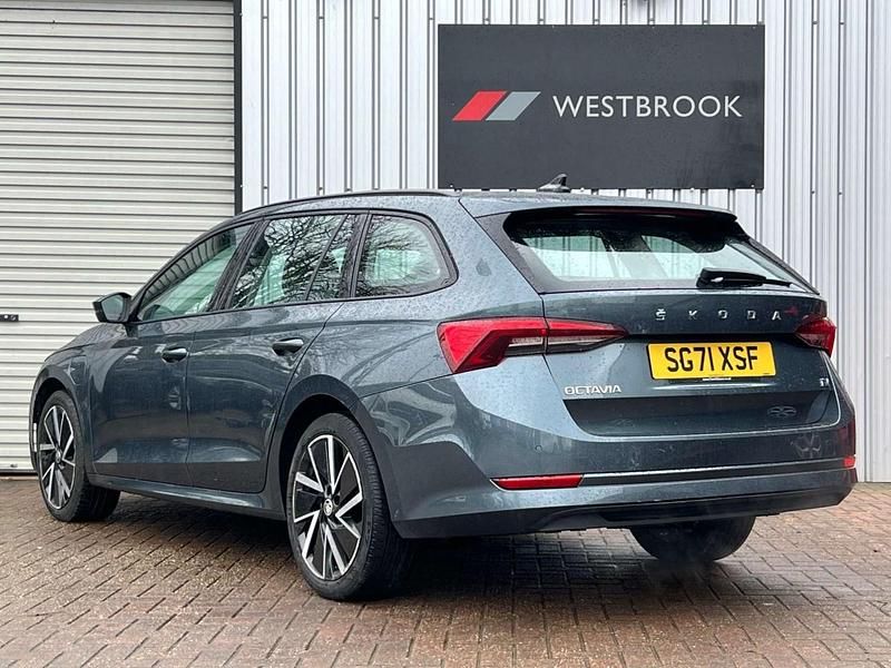 Used Skoda Octavia SE Technology 2022 Grey Estate
