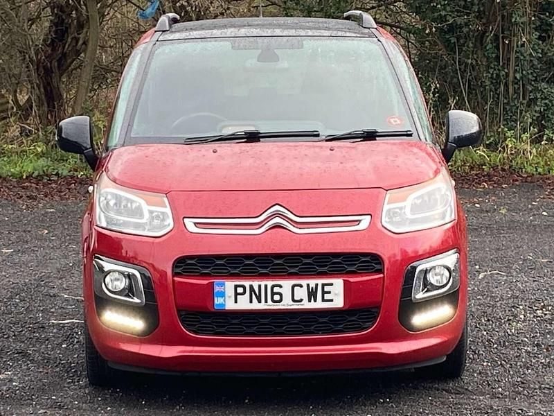 Used Citroën C3 Picasso Platinum 2016 Red MPV
