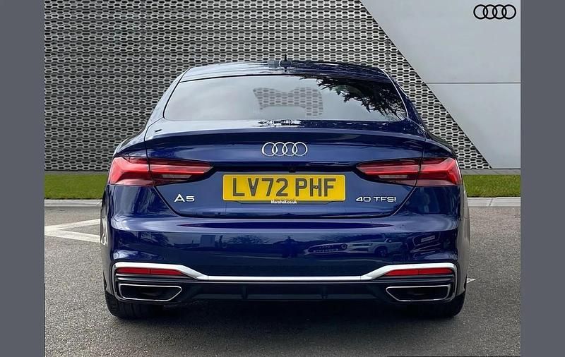Used Audi A5 Sportback S-Line 200 HP (147 kW) 2022 Blue Hatchback