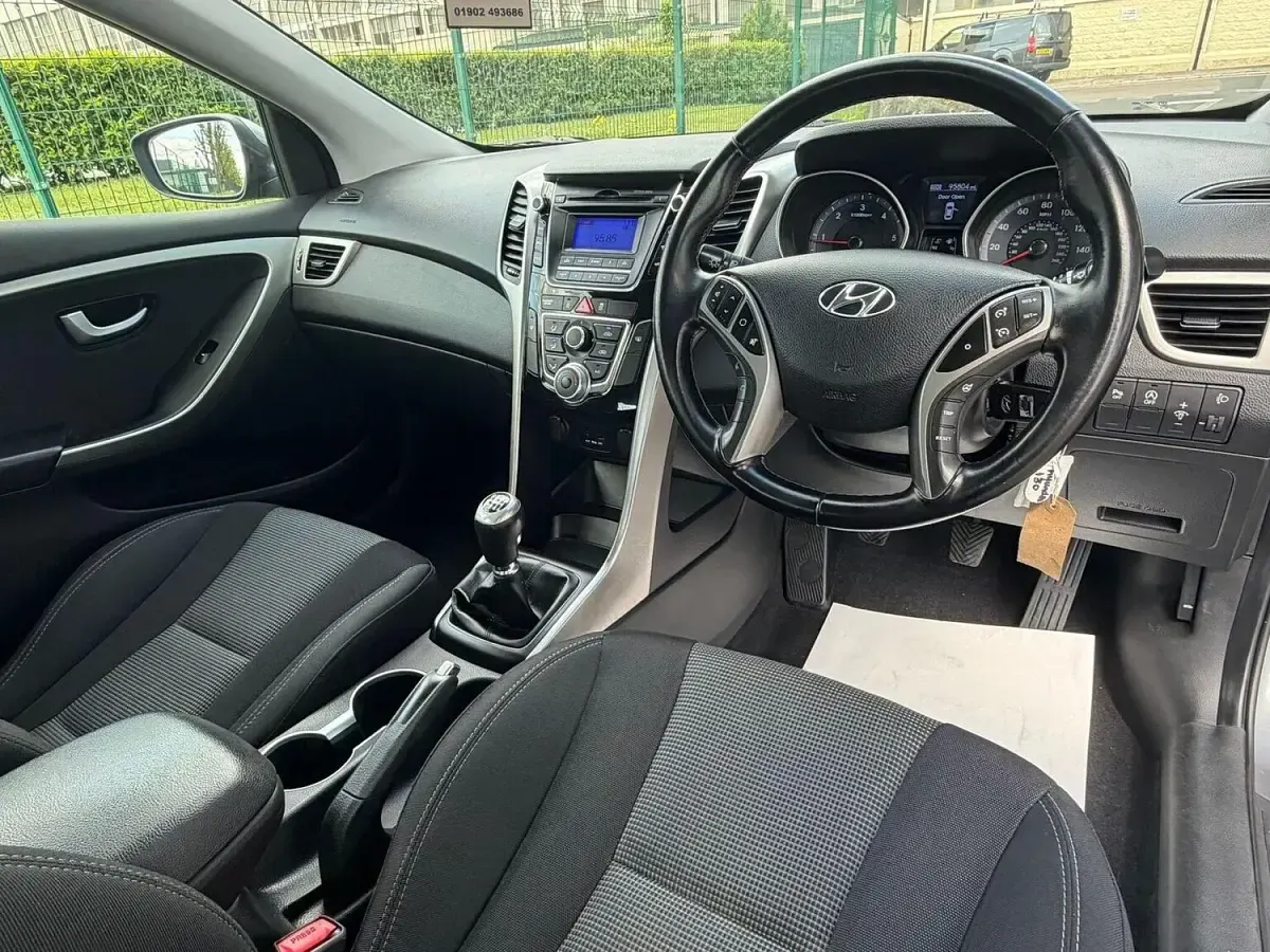 Used Hyundai i30 Active 110 HP (80 kW) 2013 Grey Hatchback