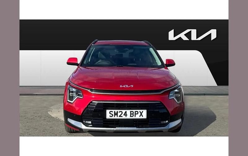Used Kia Niro 180 HP (132 kW) 2024 Red SUV