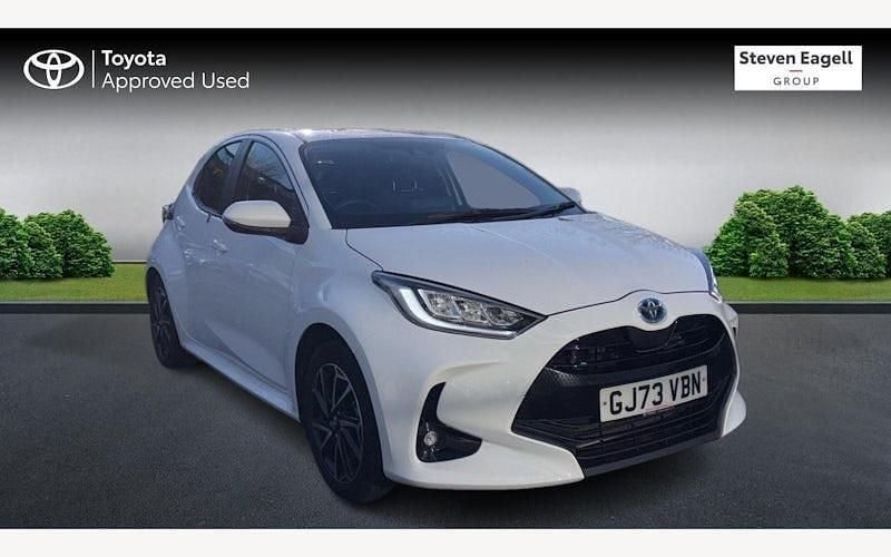 Used Toyota Yaris Hybrid Design 116 HP (85 kW) 2025 Hatchback