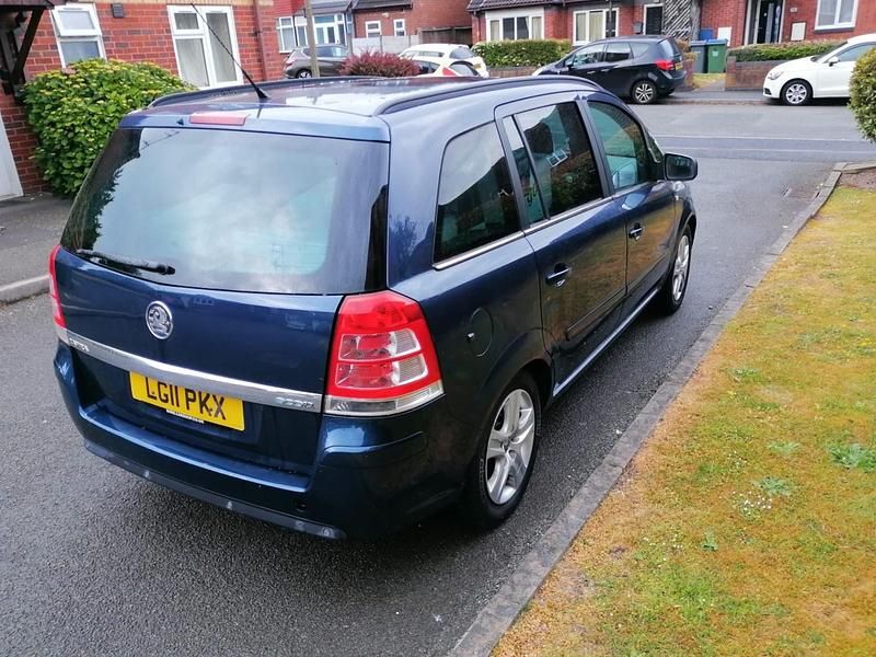 Used Vauxhall Zafira 2011 Blue MPV