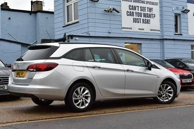 Used Vauxhall Astra S 110 HP (80 kW) 2019 Silver Estate