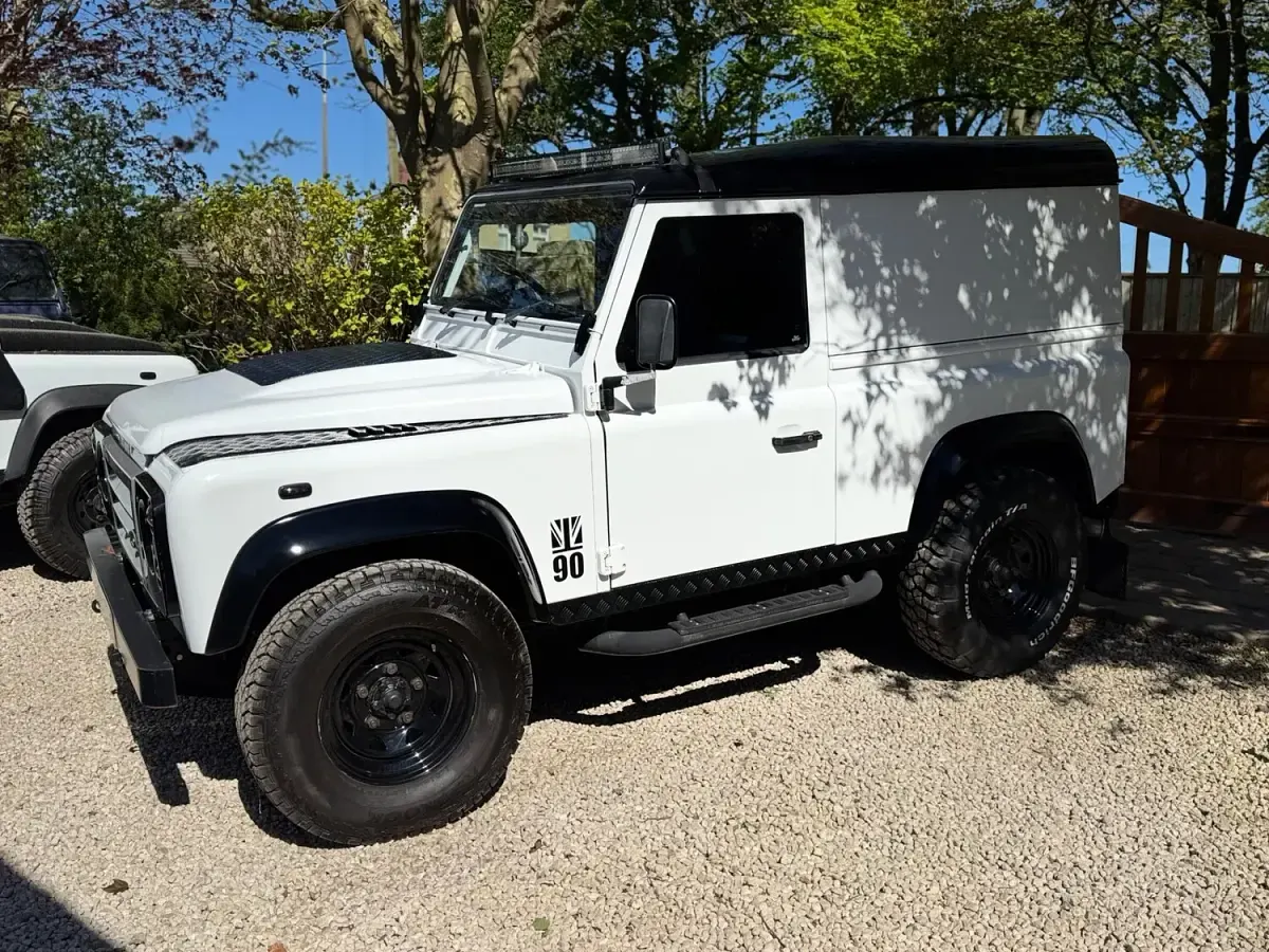 Used Land Rover Defender 2013 White