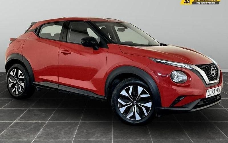 Red Used 2023 Nissan Juke Acenta SUV | £13,295 (Good price) - Image 1/2