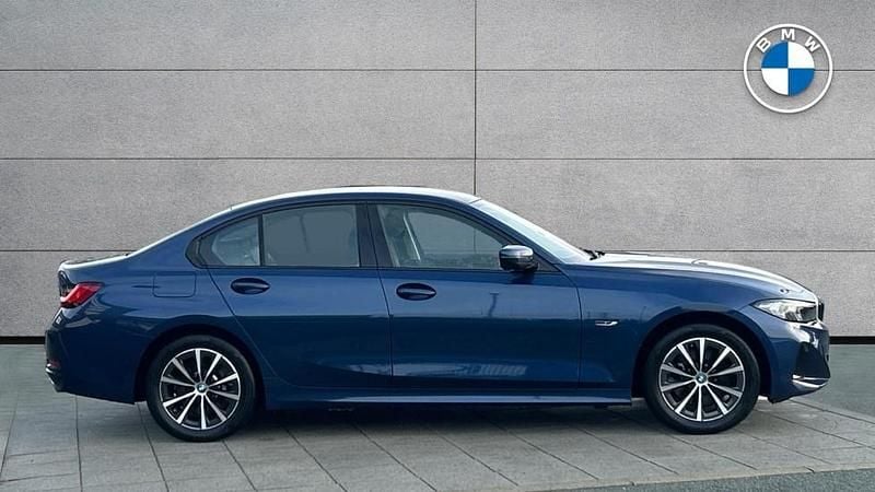 Used BMW 330e Sport Line 288 HP (211 kW) 2023 Blue
