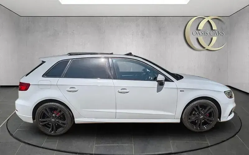 Used Audi A3 Sportback S-Line 116 HP (85 kW) 2019 White Hatchback