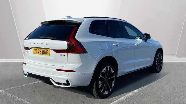 Used Volvo XC60 Ultra 250 HP (183 kW) 2025 White SUV