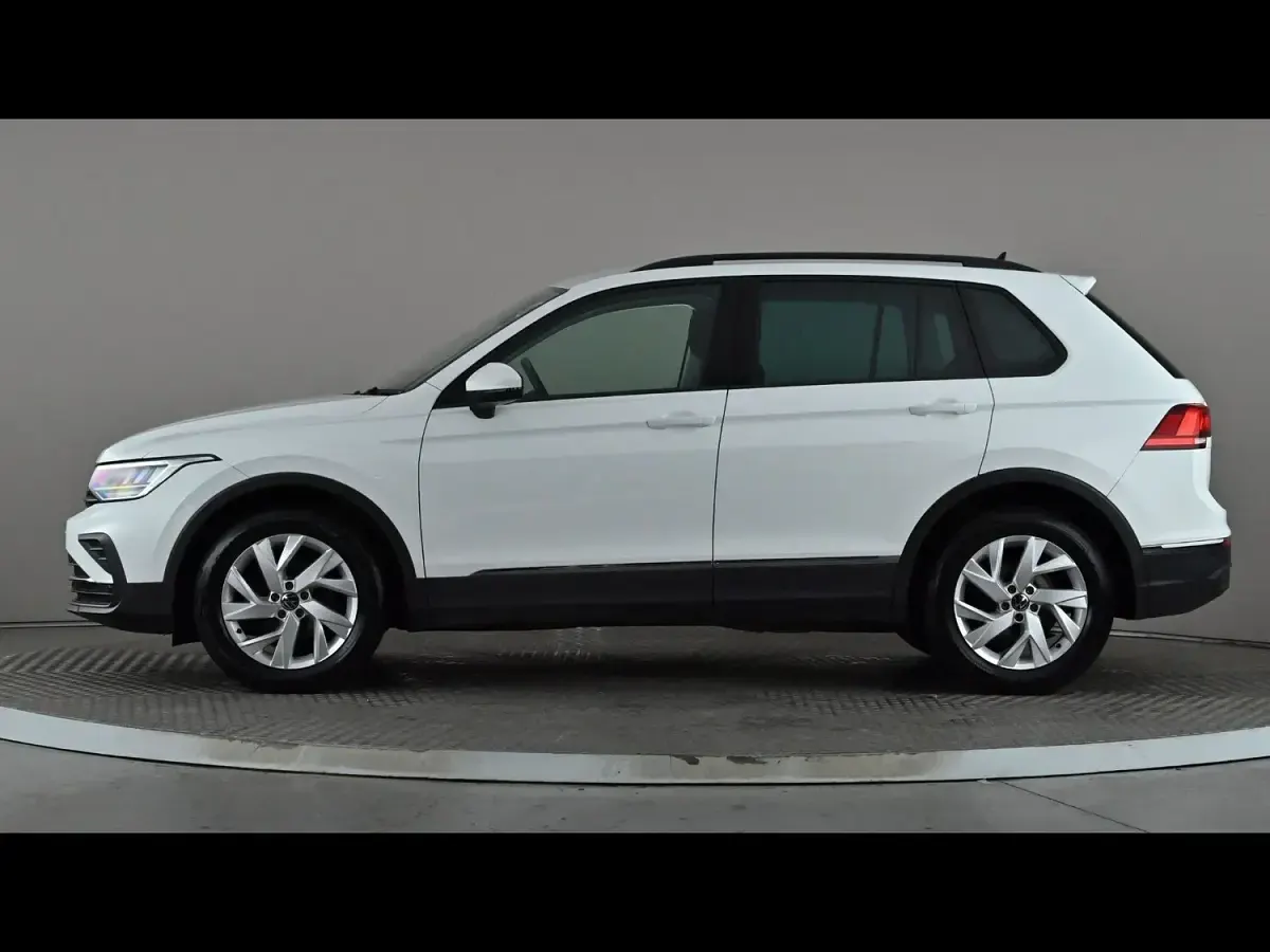 Used VW Tiguan Life 2023 White SUV