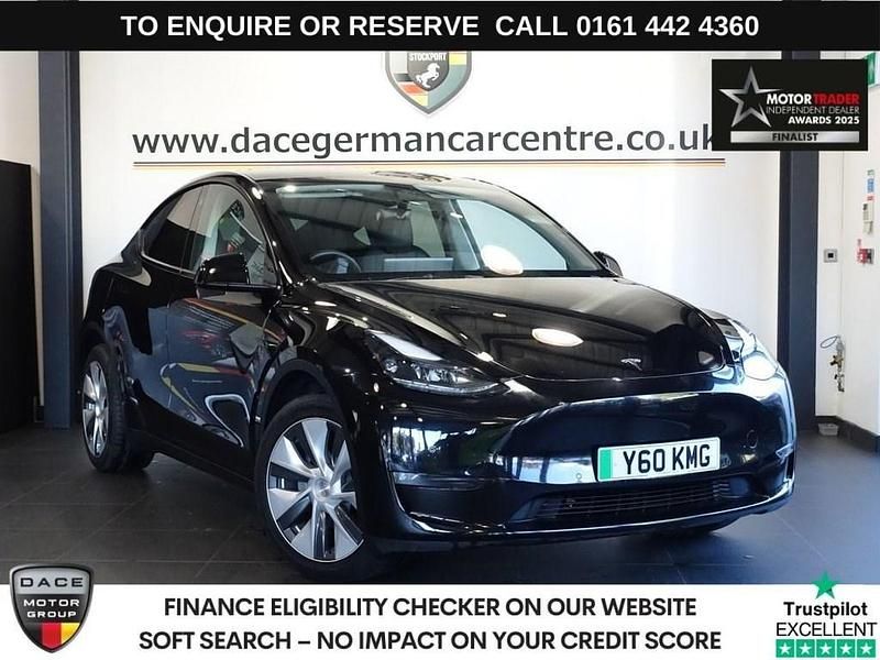 Black Used 2022 Tesla Model Y SUV | £23,373 (Fair price) - Image 1/4
