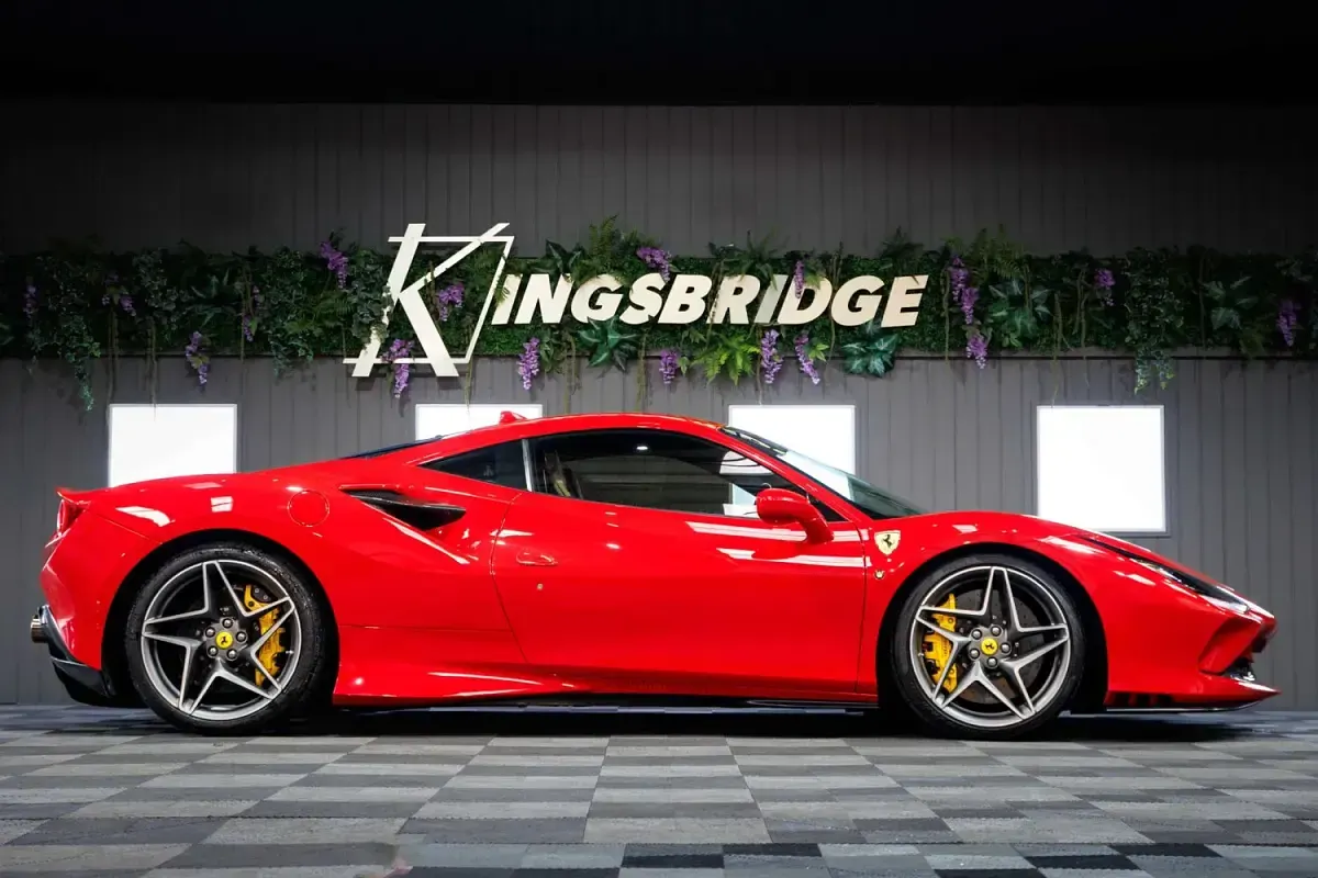 Used Ferrari F8 720 HP (529 kW) 2021 Red Coupe