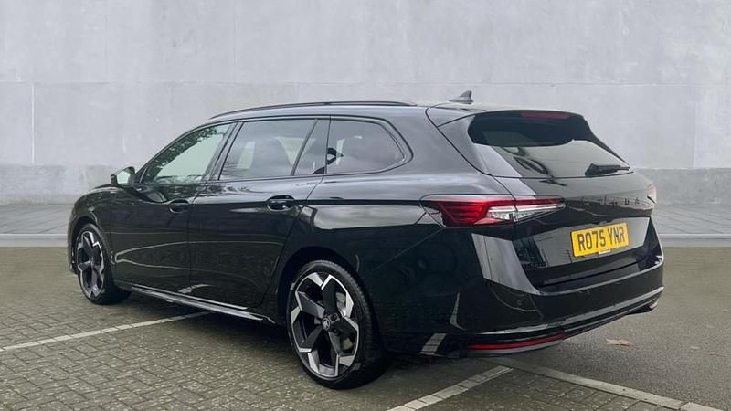 Used Skoda Superb SportLine 150 HP (110 kW) 2025 Midnight black metallic Estate