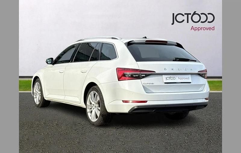 Used Skoda Superb SE L 148 HP (108 kW) 2022 White Estate