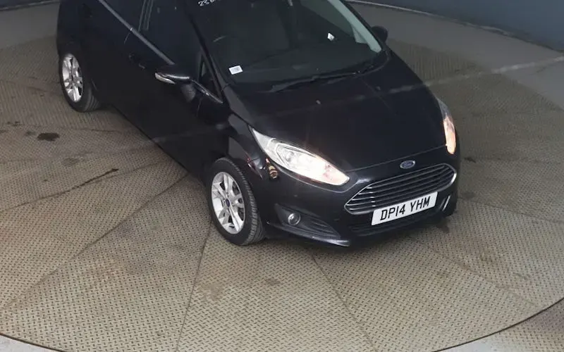 Used Ford Fiesta Zetec 105 HP (77 kW) 2015 Hatchback