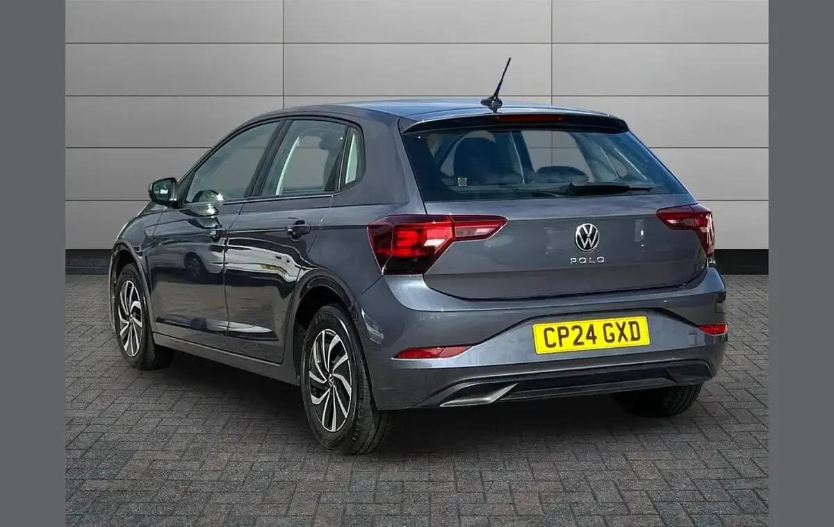 Used VW Polo Life 95 HP (69 kW) 2024 Grey Hatchback