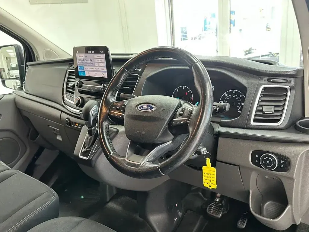 Used Ford Transit Custom Limited 130 HP (95 kW) 2020 Black Van