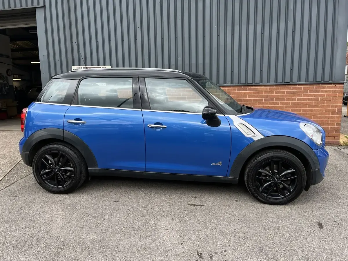 Used Mini Cooper D 112 HP (82 kW) 2014 Blue Hatchback