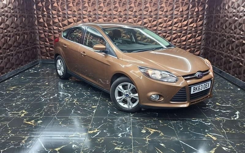 Used Ford Focus Zetec 125 HP (91 kW) 2014 Hatchback