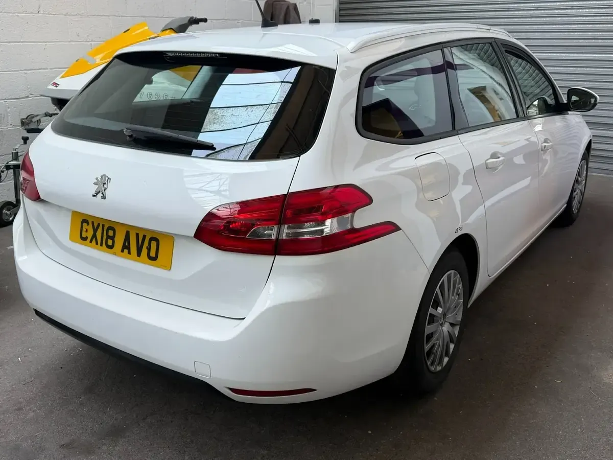 Used Peugeot 308 Access 2018 White Estate