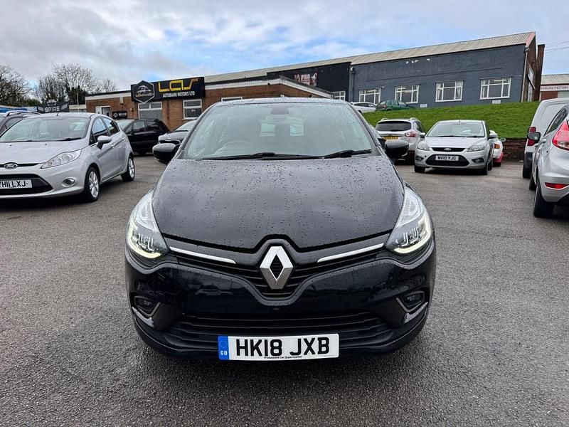 Used Renault Clio IV Dynamique 90 HP (66 kW) 2018 Black Hatchback