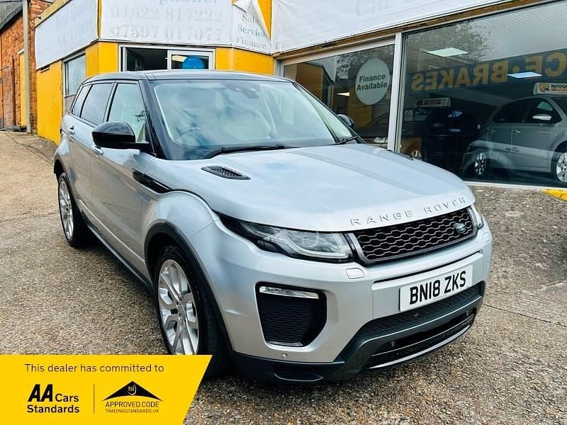 Used Land Rover Range Rover evoque HSE Dynamic 2018 Silver Estate