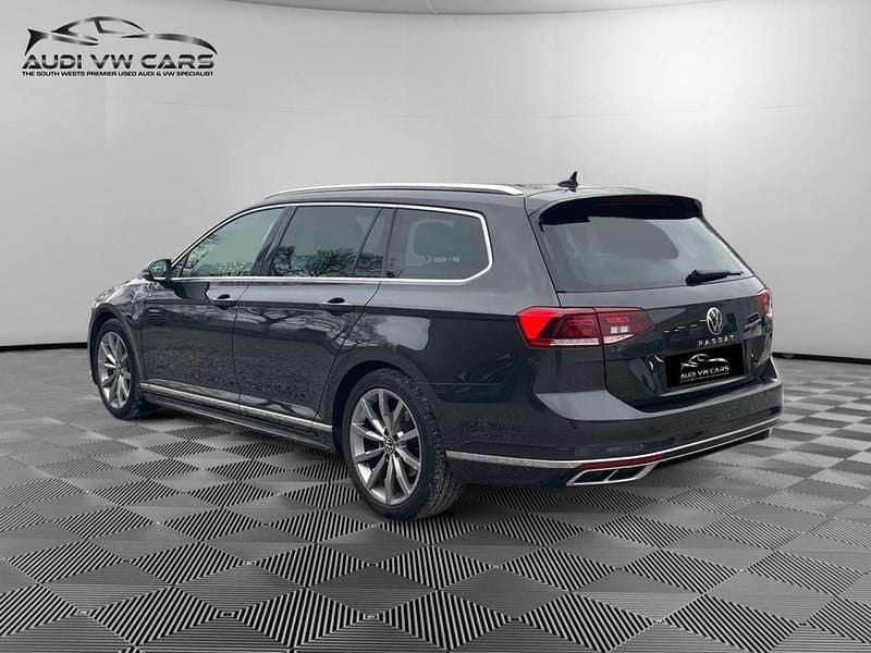 Used VW Passat R-line 150 HP (110 kW) 2023 Grey Estate