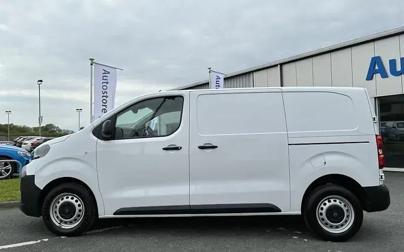 Używany Citroën Dispatch 120 KM (88 kW) 2025 Minivan