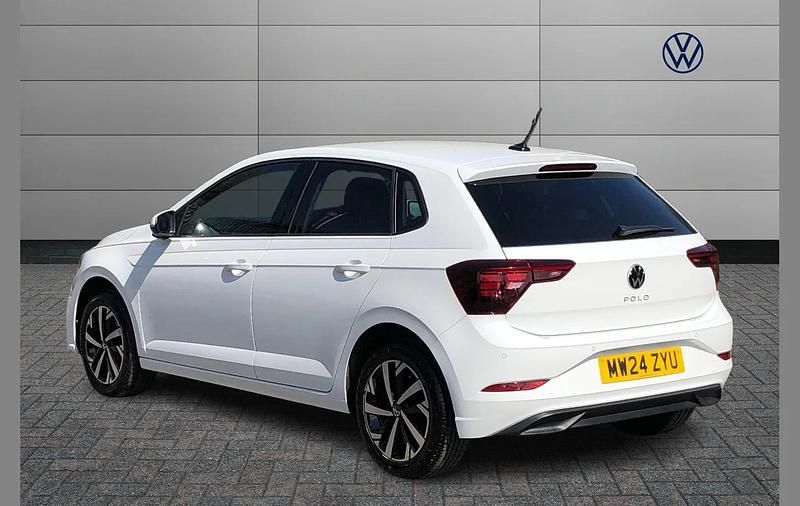 Used VW Polo Match 94 HP (69 kW) 2024 White Hatchback