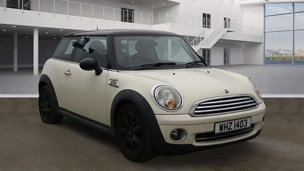 White Used 2009 Mini Cooper Hatch Hatchback | £2,195 (Fair price) - Image 1/4