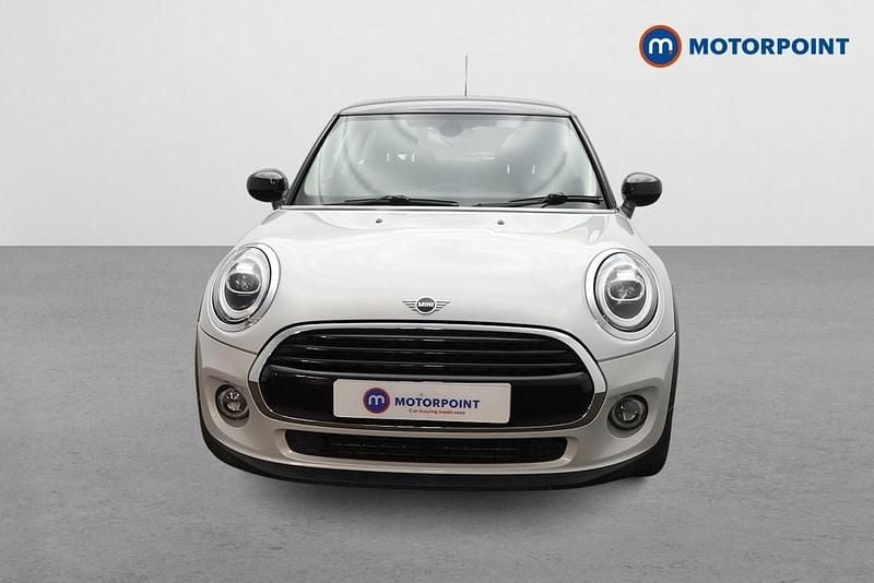 Używany Mini Cooper Classic 136 KM (100 kW) 2020 Srebrny Hatchback