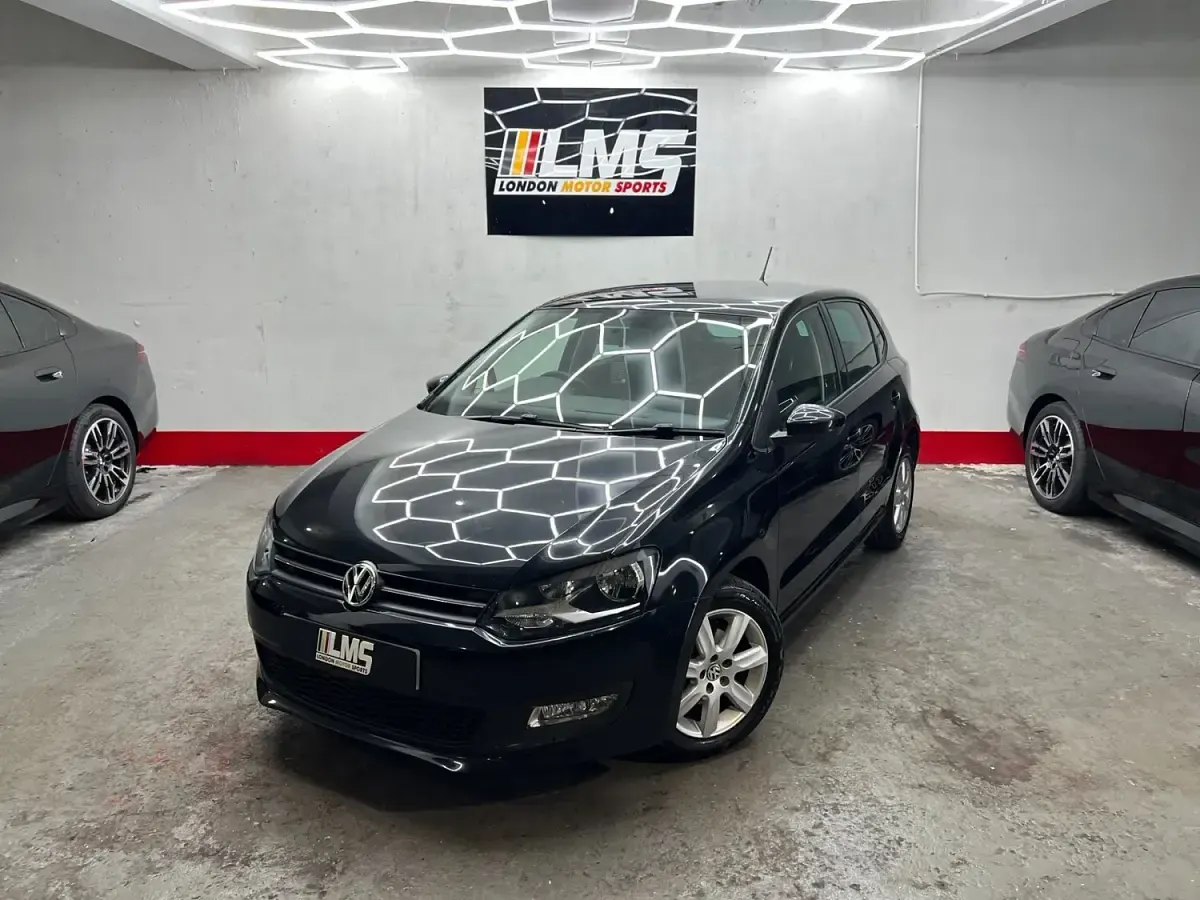 Used VW Polo Match 60 HP (44 kW) 2012 Black Hatchback