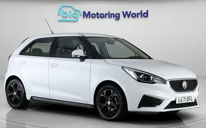 Käytetty MG MG3 Exclusive 106 HP (77 kW) 2024 Viistoperä