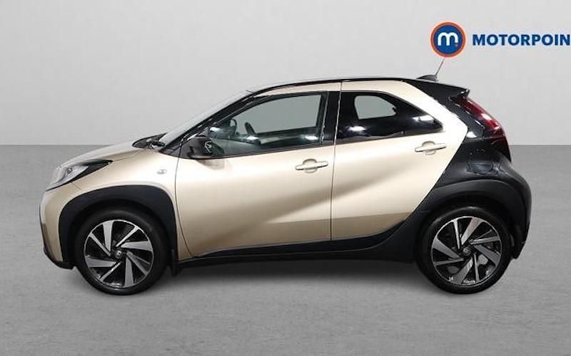 Used Toyota Aygo X 72 HP (52 kW) 2025 SUV