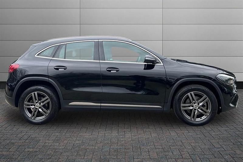 Used Mercedes GLA180 Sport Edition 136 HP (100 kW) 2025 Black SUV