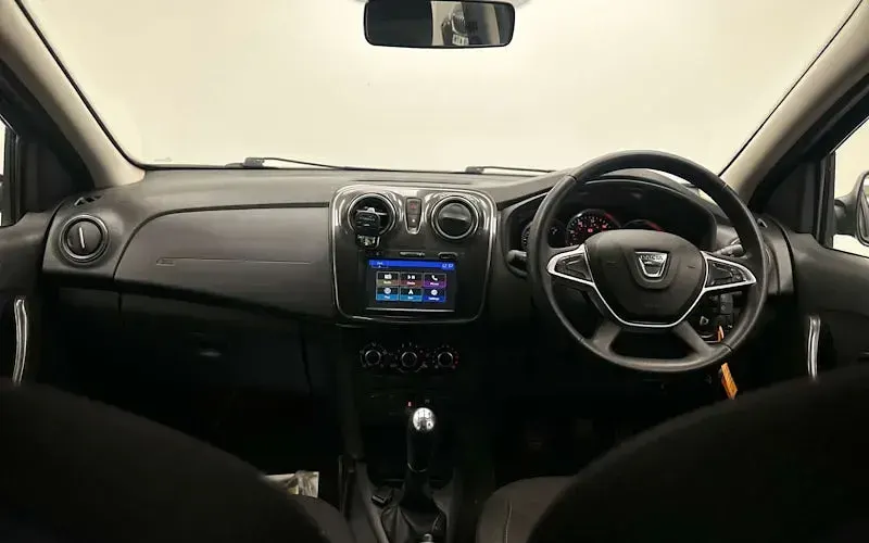 Used Dacia Sandero Lauréate 73 HP (53 kW) 2018 Grey Hatchback