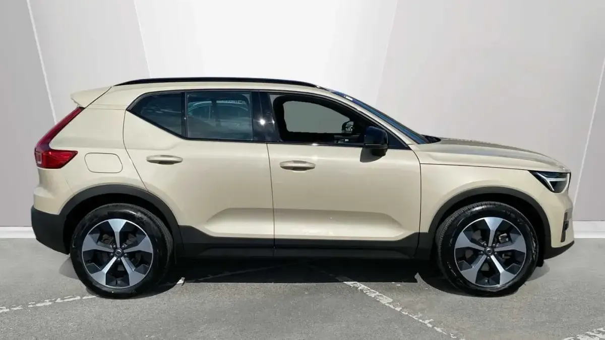 Used Volvo XC40 Plus 197 HP (144 kW) 2025 Other SUV