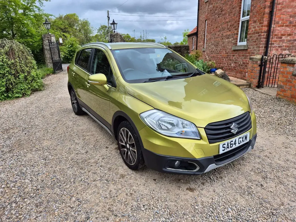 Usado Suzuki SX4 S-Cross SZ-T 120 CV (88 kW) 2014 Verde Utilitario